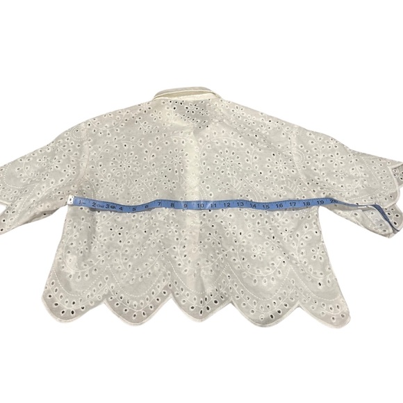 White Eyelet Short Sleeve Button Down Scallop Hem Shirt | Size Medium - Picture 6 of 7